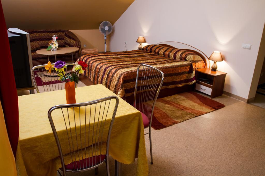 Po Juros Banga Hotell Palanga Exteriör bild
